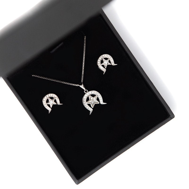 diamond-heart-dhari-pendant-earrings